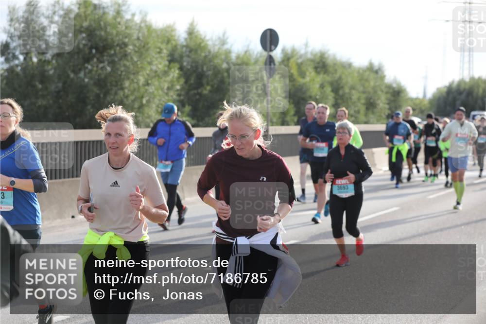 03.10.2024 - Köhlbrandbrückenlauf Fuchs,  Jonas http://msf.ph/oto/7186785 03.10.2024 09:21:14 Position 3 3, 3693 meine-sportfotos.de