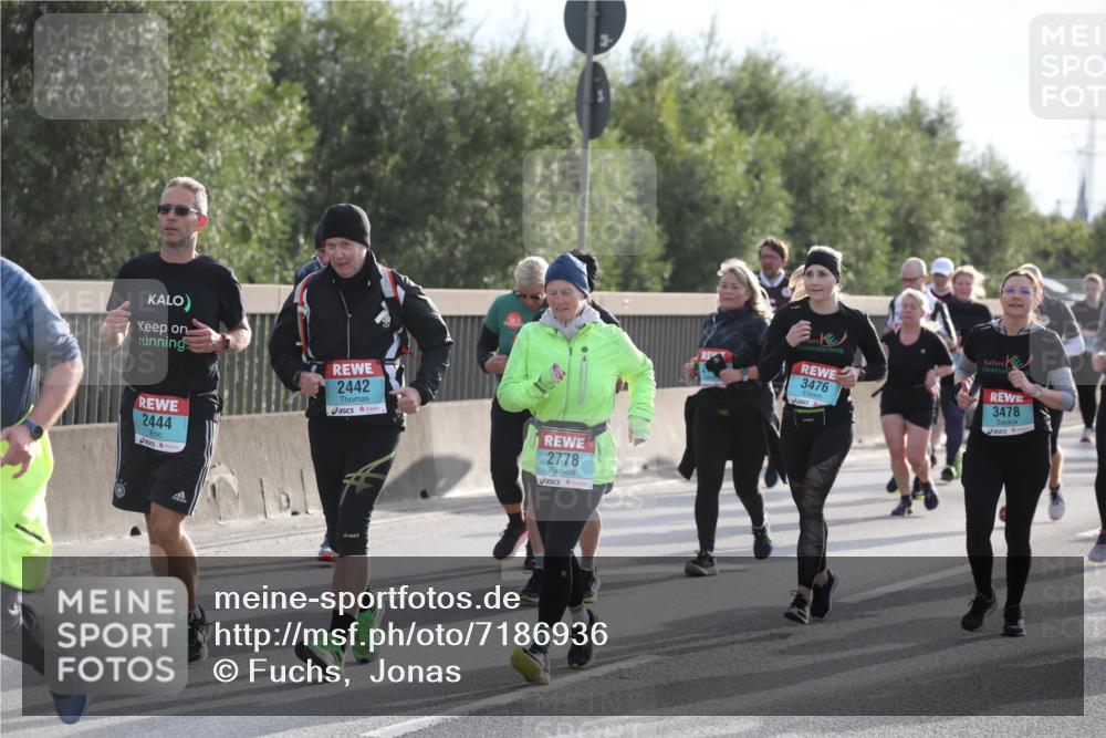 03.10.2024 - Köhlbrandbrückenlauf Fuchs,  Jonas http://msf.ph/oto/7186936 03.10.2024 09:21:20 Position 3 2444, 2442, 2778, 3476, 3478 meine-sportfotos.de