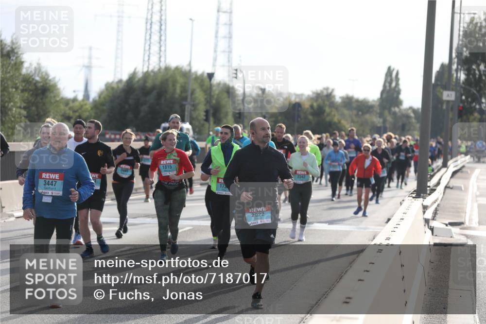 03.10.2024 - Köhlbrandbrückenlauf Fuchs,  Jonas http://msf.ph/oto/7187017 03.10.2024 09:21:25 Position 3 3447, 1815, 3495, 172, 2922, 2342, 111 meine-sportfotos.de