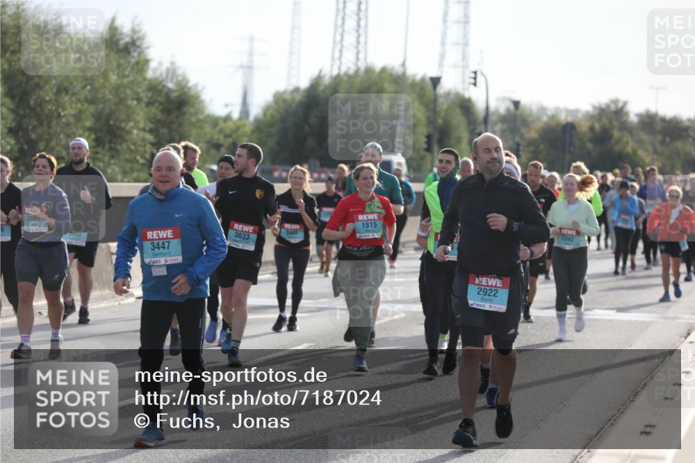 03.10.2024 - Köhlbrandbrückenlauf Fuchs,  Jonas http://msf.ph/oto/7187024 03.10.2024 09:21:25 Position 3 6, 2865, 7789, 3447, 3495, 3633, 1815, 2922, 2342 meine-sportfotos.de