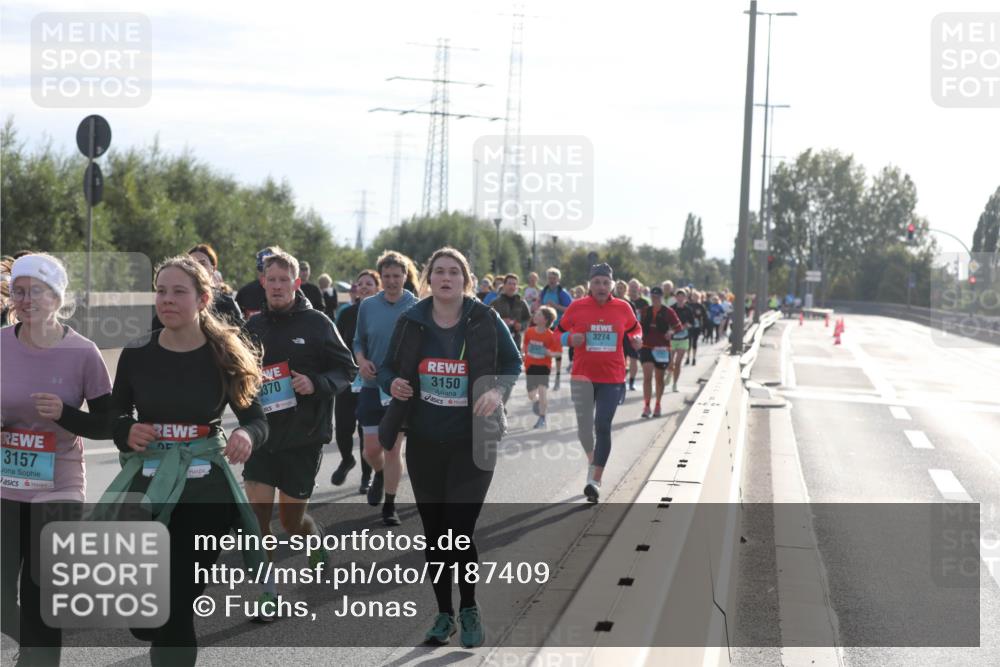 03.10.2024 - Köhlbrandbrückenlauf Fuchs,  Jonas http://msf.ph/oto/7187409 03.10.2024 09:21:47 Position 3 3157, 370, 3150, 3274 meine-sportfotos.de