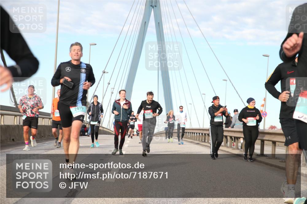 03.10.2024 - Köhlbrandbrückenlauf Jannik Wohlers http://msf.ph/oto/7187671 03.10.2024 09:44:25 Position 2 2475 meine-sportfotos.de