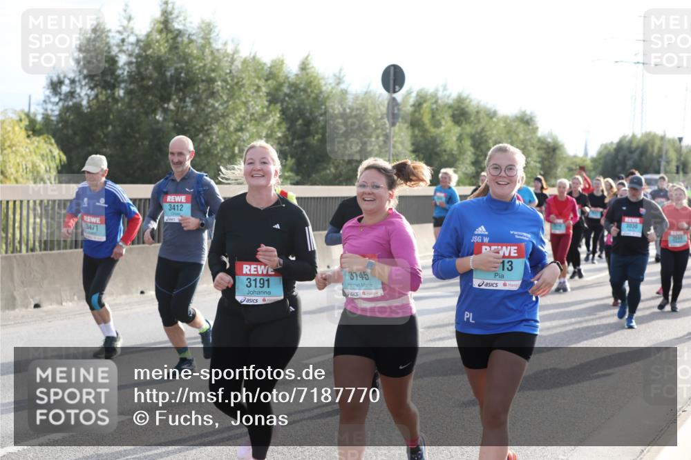 03.10.2024 - Köhlbrandbrückenlauf Fuchs,  Jonas http://msf.ph/oto/7187770 03.10.2024 09:22:43 Position 3 3471, 3412, 3191, 3745, 13, 3030, 3549 meine-sportfotos.de
