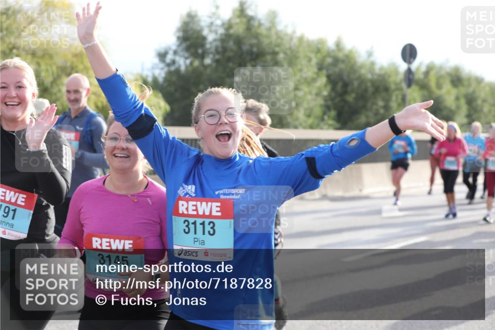 03.10.2024 - Köhlbrandbrückenlauf Fuchs,  Jonas http://msf.ph/oto/7187828 03.10.2024 09:22:44 Position 3 191, 3145, 3113 meine-sportfotos.de
