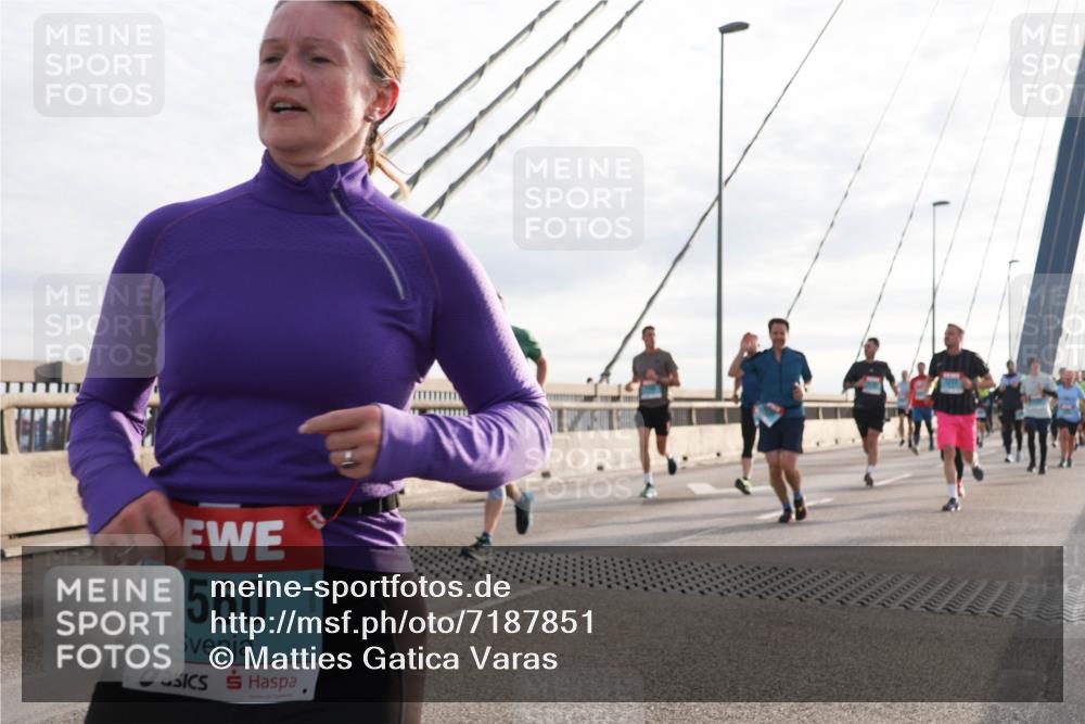 03.10.2024 - Köhlbrandbrückenlauf Matties Gatica Varas http://msf.ph/oto/7187851 03.10.2024 09:26:21 Position 2 1560 meine-sportfotos.de