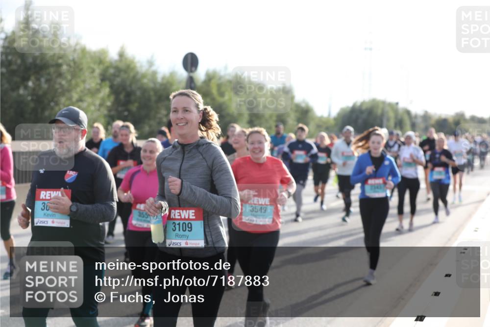 03.10.2024 - Köhlbrandbrückenlauf Fuchs,  Jonas http://msf.ph/oto/7187883 03.10.2024 09:22:47 Position 3 36, 355, 3109, 3549 meine-sportfotos.de