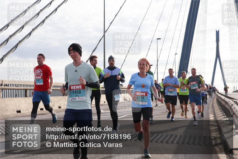 03.10.2024 - Köhlbrandbrückenlauf Matties Gatica Varas http://msf.ph/oto/7188196 03.10.2024 09:26:27 Position 2 3107, 1450, 175, 2362, 1, 30, 1616, 1721 meine-sportfotos.de