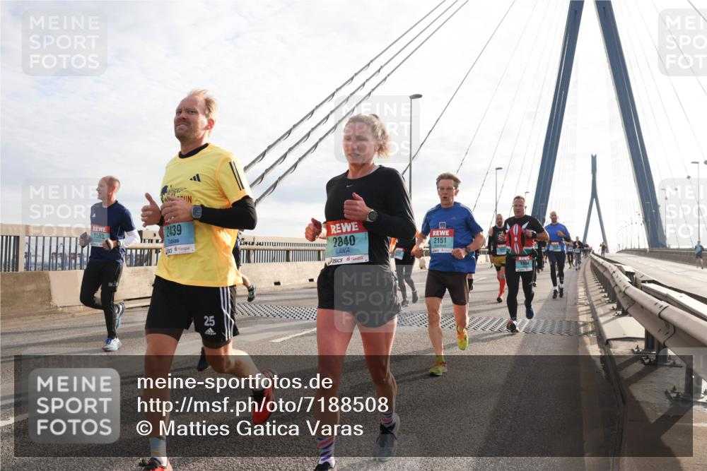 03.10.2024 - Köhlbrandbrückenlauf Matties Gatica Varas http://msf.ph/oto/7188508 03.10.2024 09:26:33 Position 2 1593, 2439, 25, 2840, 2151, 1984 meine-sportfotos.de