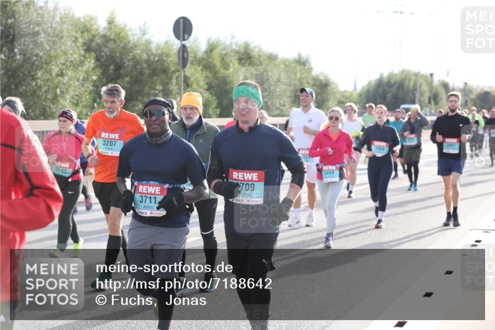 03.10.2024 - Köhlbrandbrückenlauf Fuchs,  Jonas http://msf.ph/oto/7188642 03.10.2024 09:23:11 Position 3 3143, 3207, 3711, 709, 3499, 2884, 2941 meine-sportfotos.de