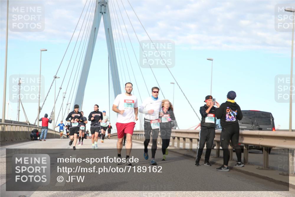 03.10.2024 - Köhlbrandbrückenlauf Jannik Wohlers http://msf.ph/oto/7189162 03.10.2024 09:44:30 Position 2 1596, 1522, 195, 3585 meine-sportfotos.de