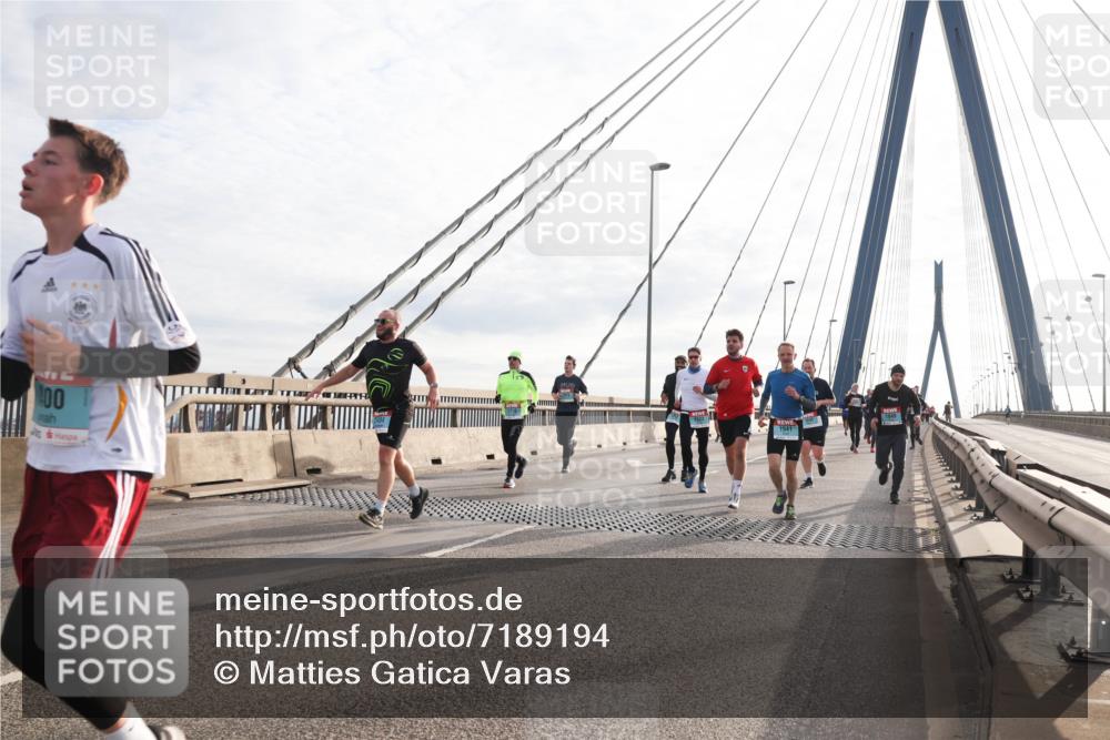 03.10.2024 - Köhlbrandbrückenlauf Matties Gatica Varas http://msf.ph/oto/7189194 03.10.2024 09:26:43 Position 2 00, 1541 meine-sportfotos.de