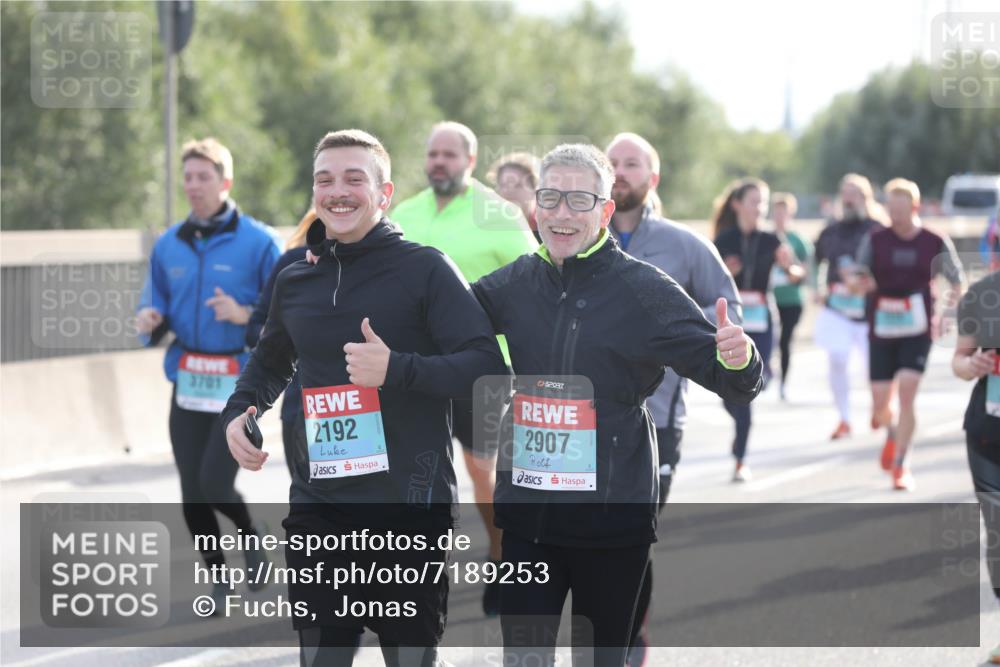 03.10.2024 - Köhlbrandbrückenlauf Fuchs,  Jonas http://msf.ph/oto/7189253 03.10.2024 09:23:23 Position 3 3701, 2192, 2907 meine-sportfotos.de