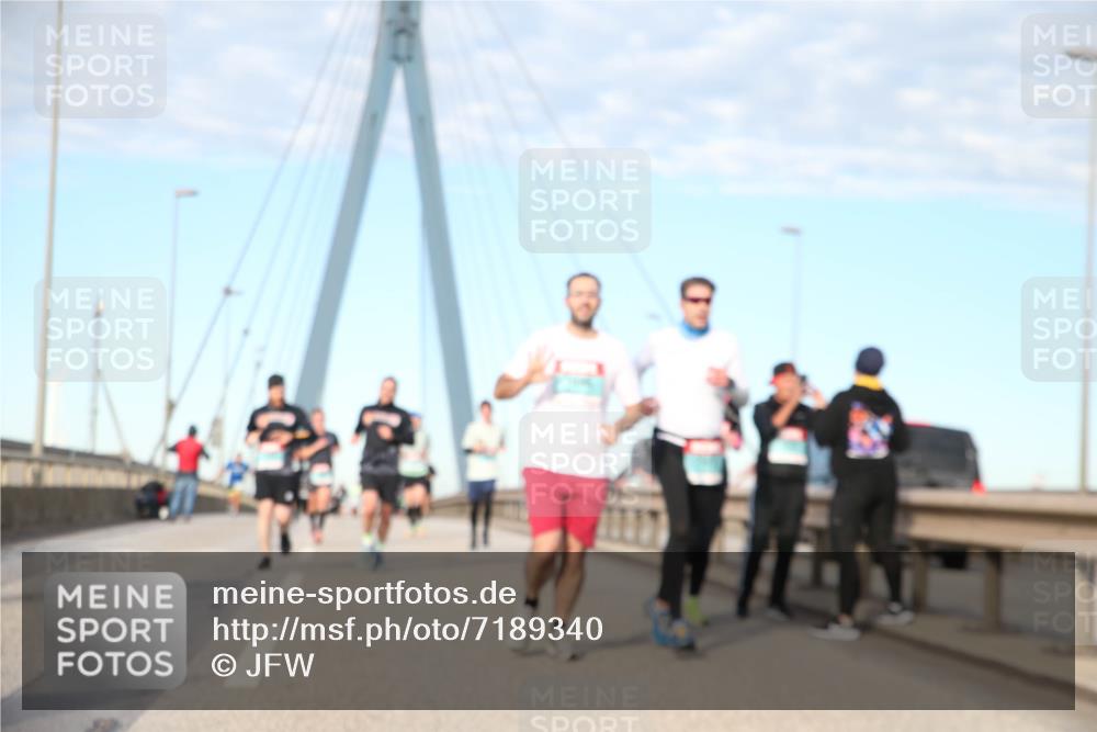 03.10.2024 - Köhlbrandbrückenlauf Jannik Wohlers http://msf.ph/oto/7189340 03.10.2024 09:44:31 Position 2  meine-sportfotos.de