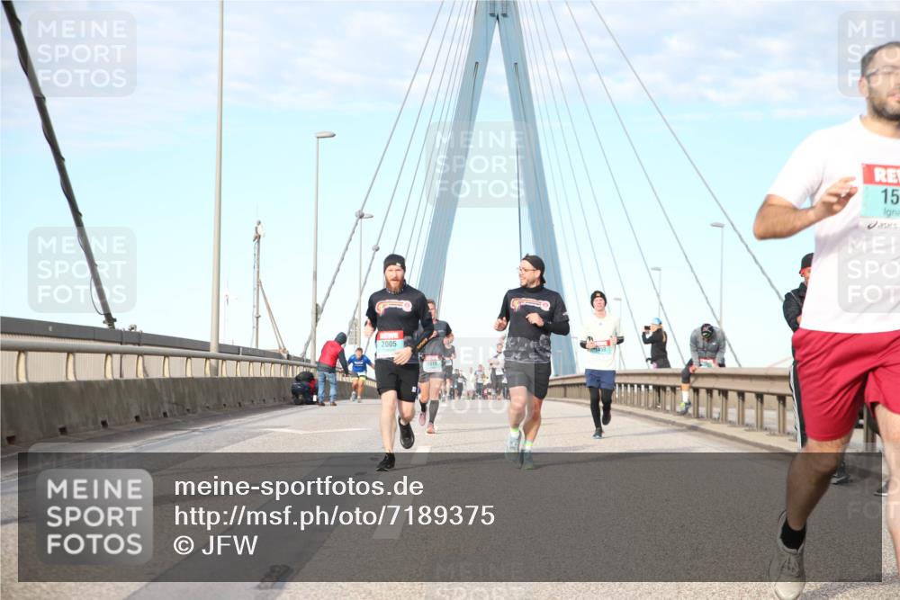 03.10.2024 - Köhlbrandbrückenlauf Jannik Wohlers http://msf.ph/oto/7189375 03.10.2024 09:44:32 Position 2 2005, 1819, 15 meine-sportfotos.de