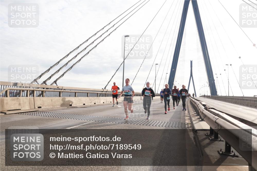 03.10.2024 - Köhlbrandbrückenlauf Matties Gatica Varas http://msf.ph/oto/7189549 03.10.2024 09:26:47 Position 2  meine-sportfotos.de