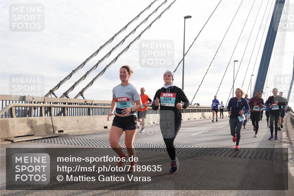 03.10.2024 - Köhlbrandbrückenlauf Matties Gatica Varas http://msf.ph/oto/7189635 03.10.2024 09:26:48 Position 2 1546, 2224, 1298 meine-sportfotos.de