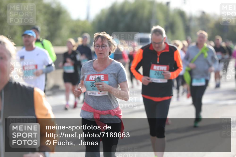 03.10.2024 - Köhlbrandbrückenlauf Fuchs,  Jonas http://msf.ph/oto/7189663 03.10.2024 09:23:32 Position 3 35, 267 meine-sportfotos.de