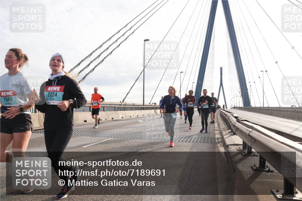 03.10.2024 - Köhlbrandbrückenlauf Matties Gatica Varas http://msf.ph/oto/7189691 03.10.2024 09:26:49 Position 2 1546, 2224 meine-sportfotos.de