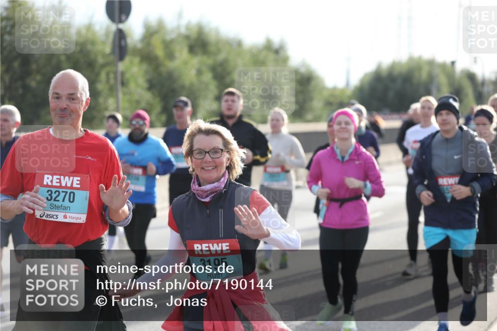 03.10.2024 - Köhlbrandbrückenlauf Fuchs,  Jonas http://msf.ph/oto/7190144 03.10.2024 09:23:45 Position 3 3270, 3195 meine-sportfotos.de
