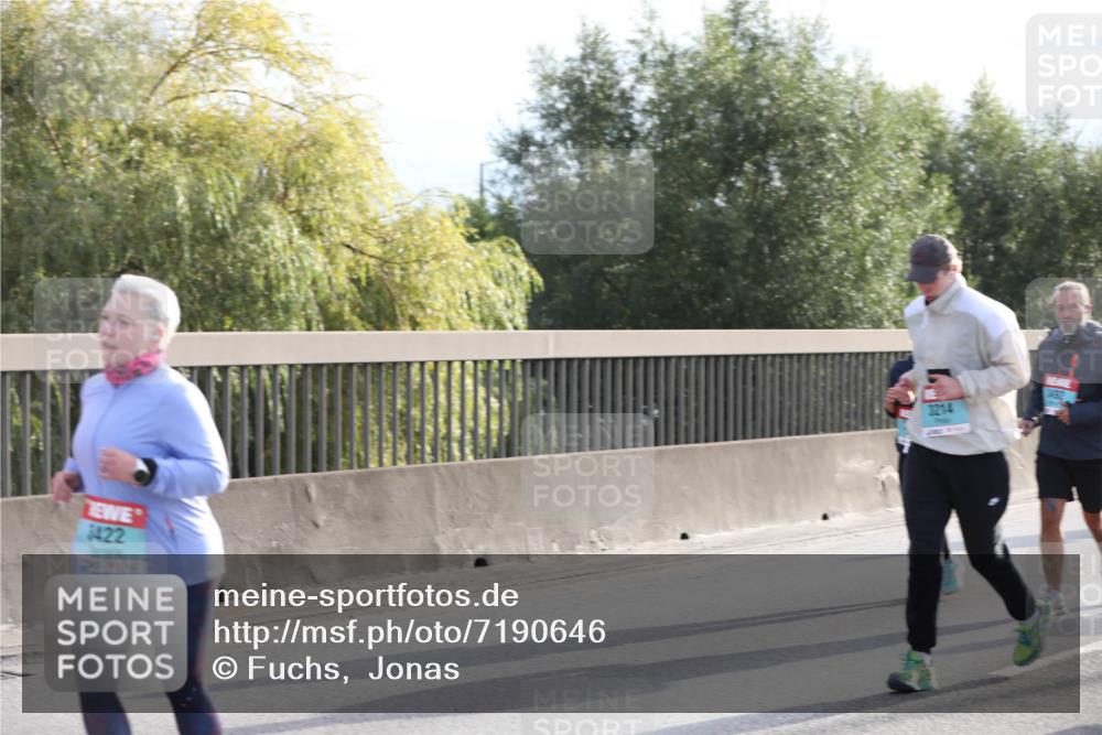 03.10.2024 - Köhlbrandbrückenlauf Fuchs,  Jonas http://msf.ph/oto/7190646 03.10.2024 09:24:11 Position 3 1422, 3214, 7452 meine-sportfotos.de