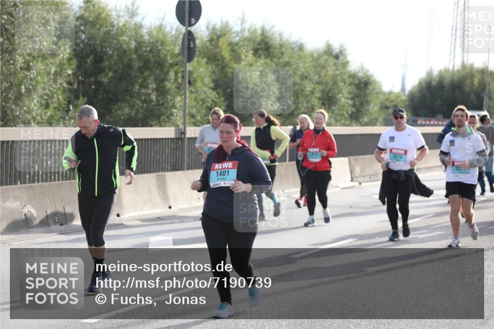 03.10.2024 - Köhlbrandbrückenlauf Fuchs,  Jonas http://msf.ph/oto/7190739 03.10.2024 09:24:17 Position 3 1401, 2815, 3315, 331 meine-sportfotos.de