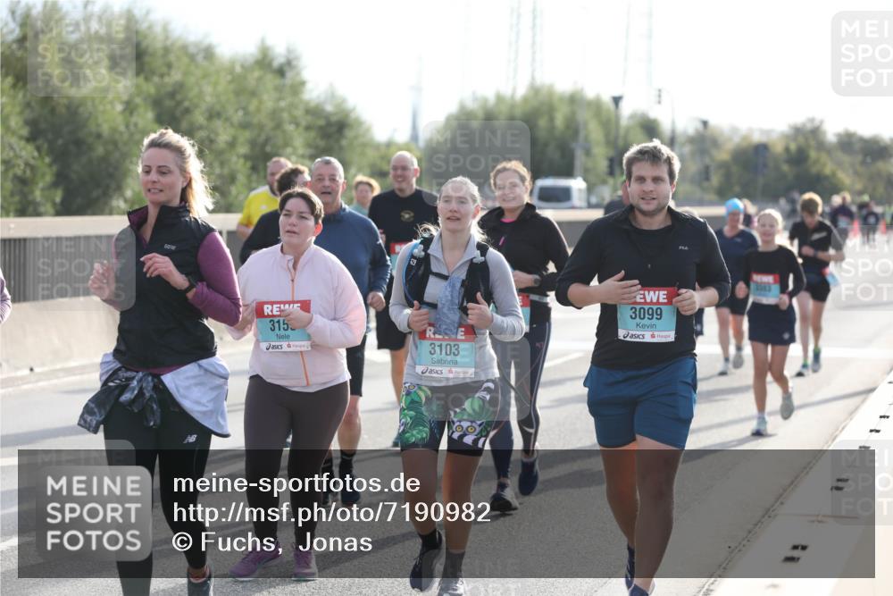 03.10.2024 - Köhlbrandbrückenlauf Fuchs,  Jonas http://msf.ph/oto/7190982 03.10.2024 09:24:23 Position 3 315, 3103, 3099 meine-sportfotos.de