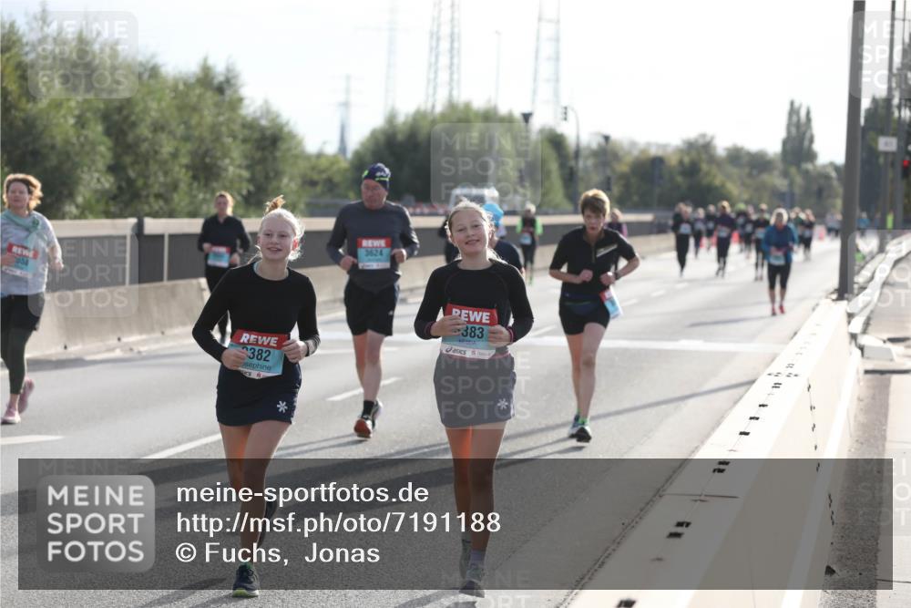 03.10.2024 - Köhlbrandbrückenlauf Fuchs,  Jonas http://msf.ph/oto/7191188 03.10.2024 09:24:28 Position 3 382, 3624, 383 meine-sportfotos.de