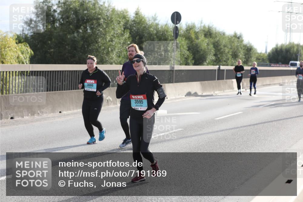 03.10.2024 - Köhlbrandbrückenlauf Fuchs,  Jonas http://msf.ph/oto/7191369 03.10.2024 09:24:56 Position 3 3666, 3595 meine-sportfotos.de