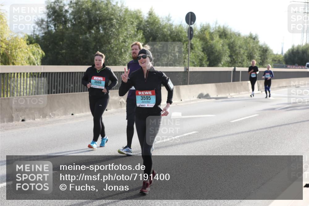 03.10.2024 - Köhlbrandbrückenlauf Fuchs,  Jonas http://msf.ph/oto/7191400 03.10.2024 09:24:56 Position 3 3666, 3595 meine-sportfotos.de