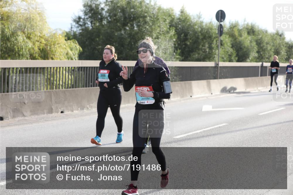 03.10.2024 - Köhlbrandbrückenlauf Fuchs,  Jonas http://msf.ph/oto/7191486 03.10.2024 09:24:57 Position 3 3666 meine-sportfotos.de