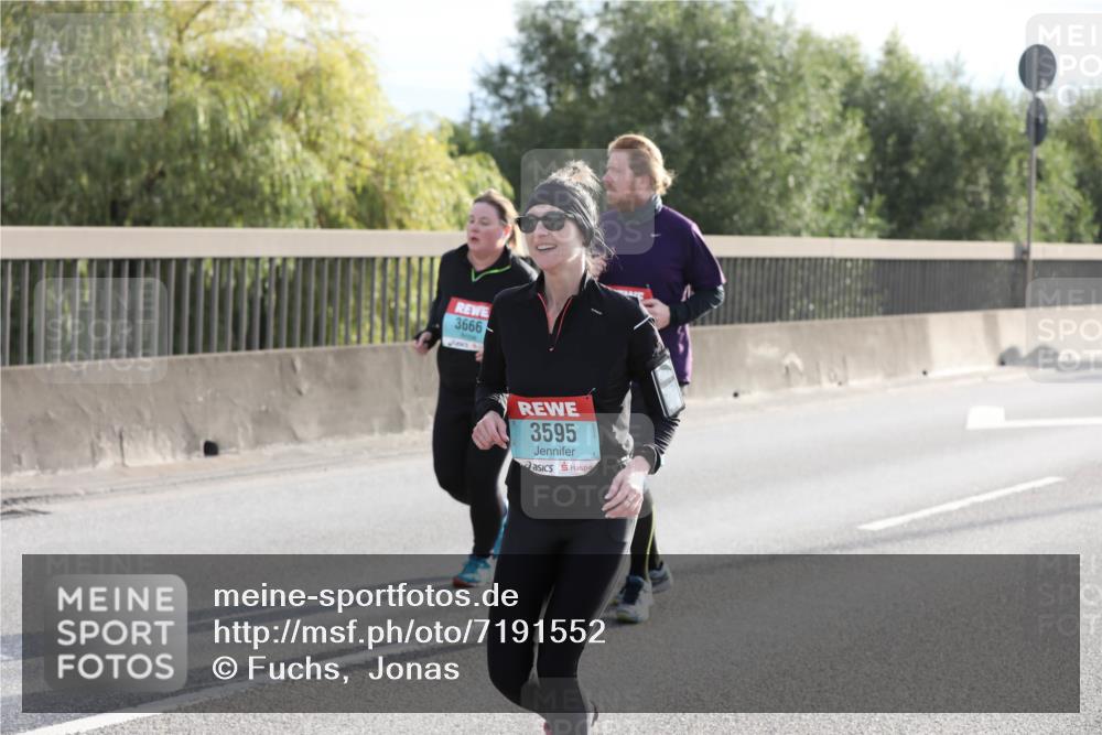 03.10.2024 - Köhlbrandbrückenlauf Fuchs,  Jonas http://msf.ph/oto/7191552 03.10.2024 09:24:57 Position 3 3666, 3595 meine-sportfotos.de
