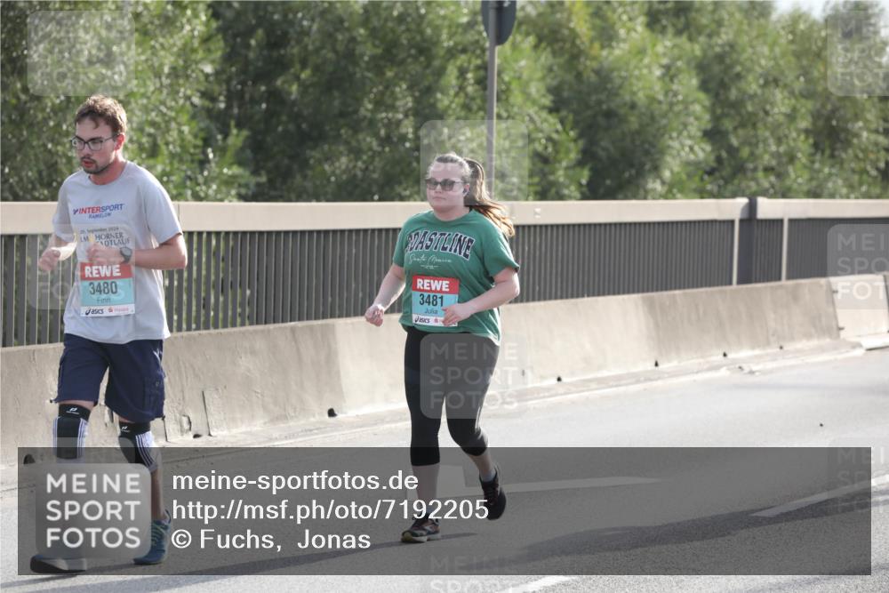 03.10.2024 - Köhlbrandbrückenlauf Fuchs,  Jonas http://msf.ph/oto/7192205 03.10.2024 09:25:34 Position 3 29, 2024, 3480, 3481 meine-sportfotos.de