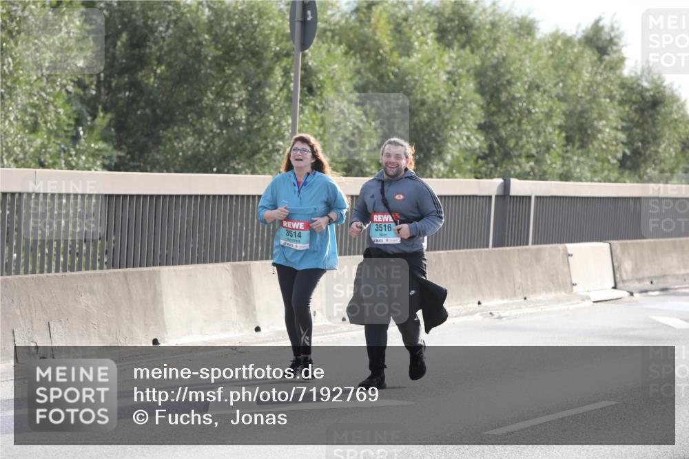 03.10.2024 - Köhlbrandbrückenlauf Fuchs,  Jonas http://msf.ph/oto/7192769 03.10.2024 09:25:59 Position 3 3514, 3516 meine-sportfotos.de