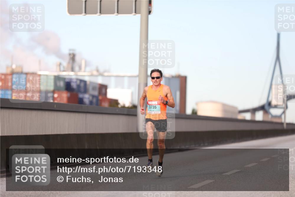 03.10.2024 - Köhlbrandbrückenlauf Fuchs,  Jonas http://msf.ph/oto/7193348 03.10.2024 09:30:57 Position 3 3735, 9710 meine-sportfotos.de