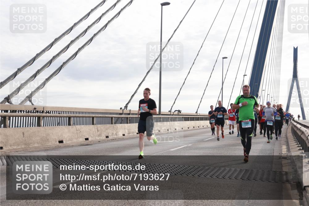 03.10.2024 - Köhlbrandbrückenlauf Matties Gatica Varas http://msf.ph/oto/7193627 03.10.2024 09:27:44 Position 2 1393 meine-sportfotos.de