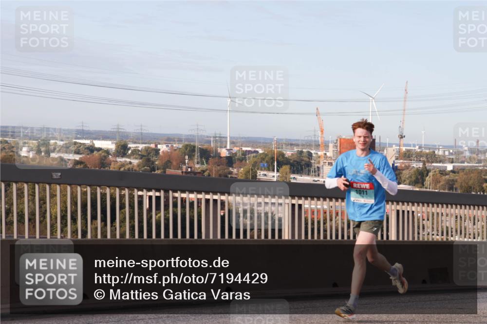 03.10.2024 - Köhlbrandbrückenlauf Matties Gatica Varas http://msf.ph/oto/7194429 03.10.2024 09:27:56 Position 2 2780, 1011 meine-sportfotos.de