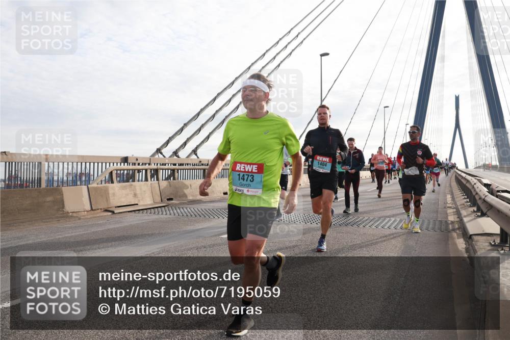 03.10.2024 - Köhlbrandbrückenlauf Matties Gatica Varas http://msf.ph/oto/7195059 03.10.2024 09:28:04 Position 2 1473, 1404 meine-sportfotos.de