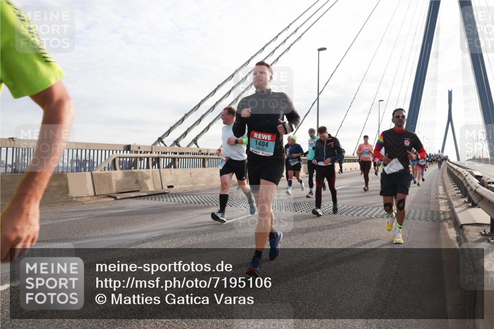 03.10.2024 - Köhlbrandbrückenlauf Matties Gatica Varas http://msf.ph/oto/7195106 03.10.2024 09:28:05 Position 2 1404 meine-sportfotos.de