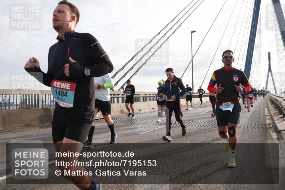 03.10.2024 - Köhlbrandbrückenlauf Matties Gatica Varas http://msf.ph/oto/7195153 03.10.2024 09:28:06 Position 2 1404, 22 meine-sportfotos.de
