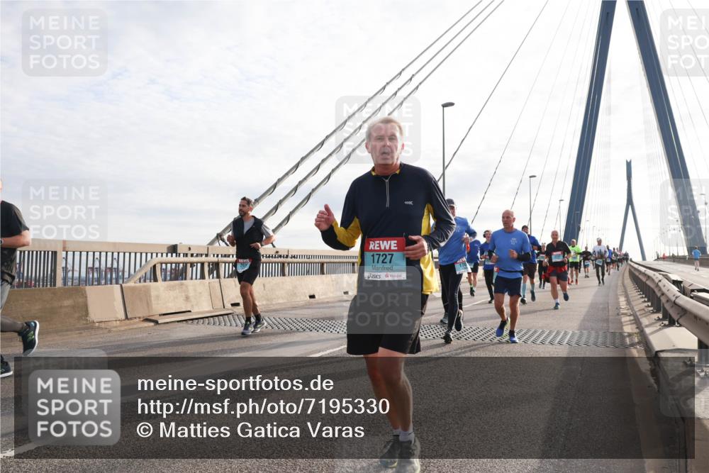 03.10.2024 - Köhlbrandbrückenlauf Matties Gatica Varas http://msf.ph/oto/7195330 03.10.2024 09:28:11 Position 2 1727 meine-sportfotos.de