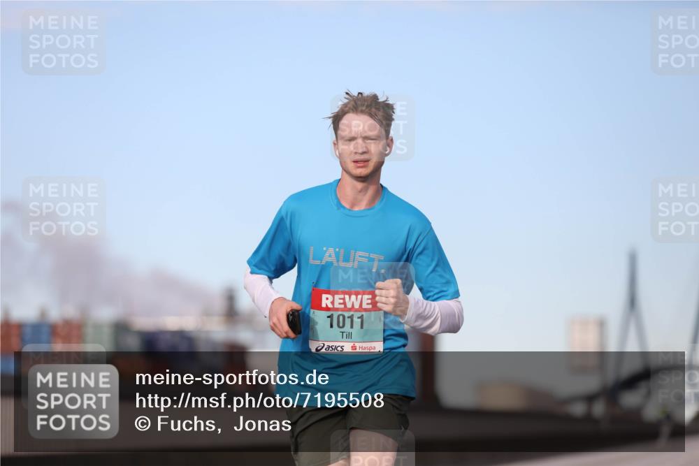 03.10.2024 - Köhlbrandbrückenlauf Fuchs,  Jonas http://msf.ph/oto/7195508 03.10.2024 09:34:40 Position 3 1011 meine-sportfotos.de