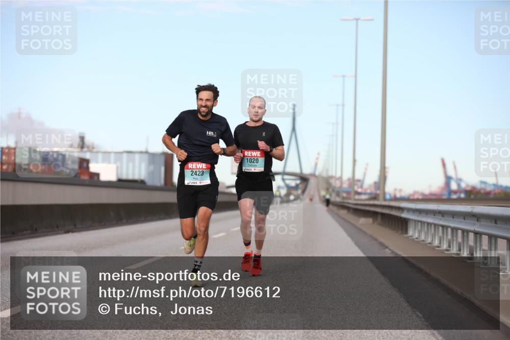 03.10.2024 - Köhlbrandbrückenlauf Fuchs,  Jonas http://msf.ph/oto/7196612 03.10.2024 09:35:21 Position 3 2423, 1020 meine-sportfotos.de