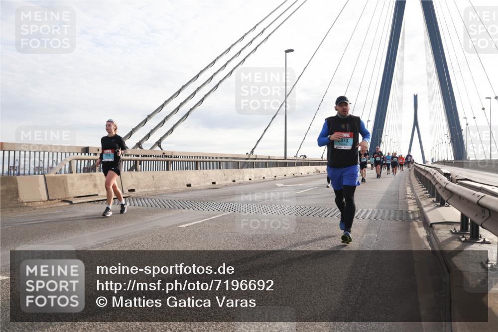 03.10.2024 - Köhlbrandbrückenlauf Matties Gatica Varas http://msf.ph/oto/7196692 03.10.2024 09:28:29 Position 2 1319, 2373 meine-sportfotos.de