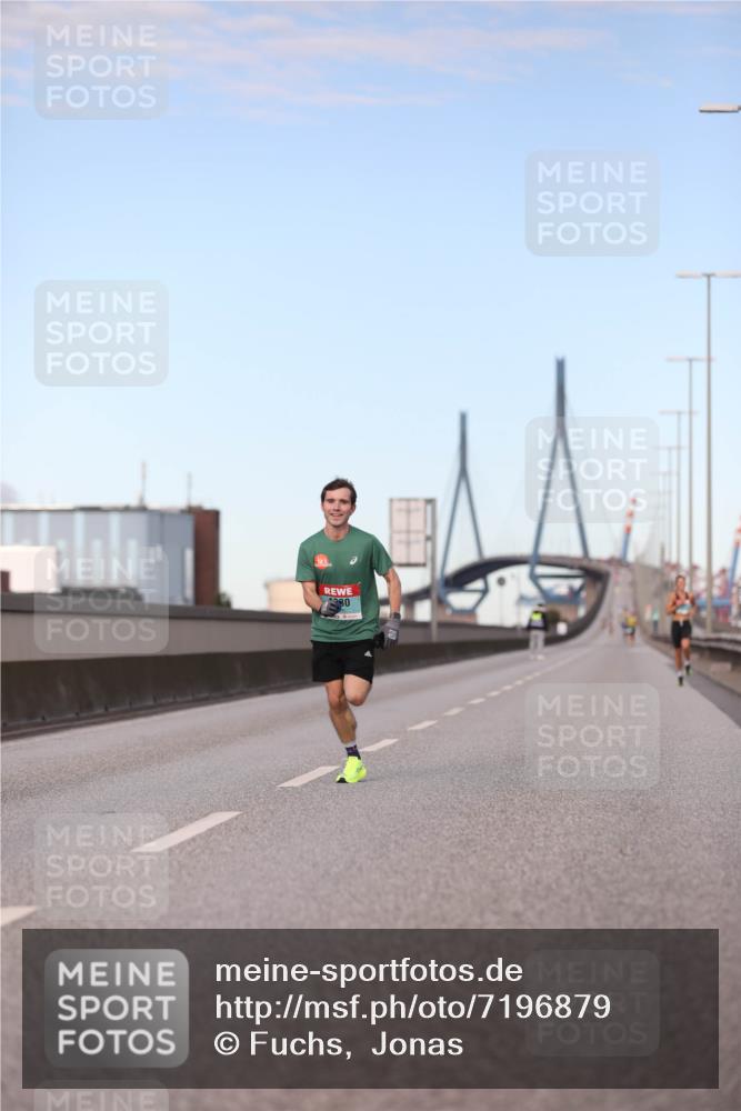 03.10.2024 - Köhlbrandbrückenlauf Fuchs,  Jonas http://msf.ph/oto/7196879 03.10.2024 09:35:54 Position 3 380 meine-sportfotos.de