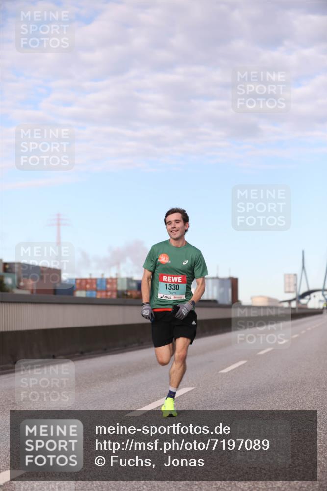 03.10.2024 - Köhlbrandbrückenlauf Fuchs,  Jonas http://msf.ph/oto/7197089 03.10.2024 09:35:57 Position 3 1330 meine-sportfotos.de