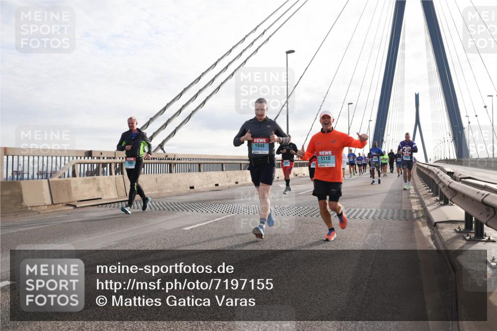 03.10.2024 - Köhlbrandbrückenlauf Matties Gatica Varas http://msf.ph/oto/7197155 03.10.2024 09:28:40 Position 2 1485, 1948, 1110 meine-sportfotos.de