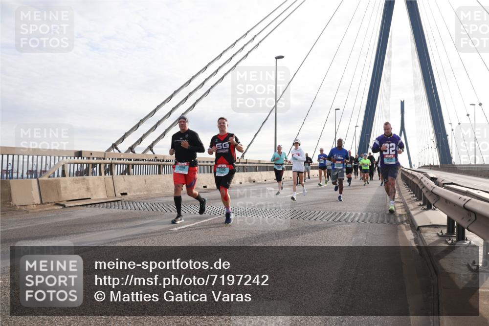 03.10.2024 - Köhlbrandbrückenlauf Matties Gatica Varas http://msf.ph/oto/7197242 03.10.2024 09:28:42 Position 2 2086, 2090, 32, 1259 meine-sportfotos.de
