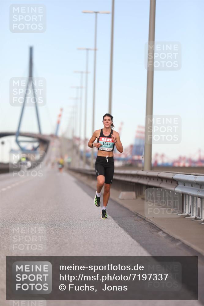 03.10.2024 - Köhlbrandbrückenlauf Fuchs,  Jonas http://msf.ph/oto/7197337 03.10.2024 09:36:01 Position 3 1047 meine-sportfotos.de