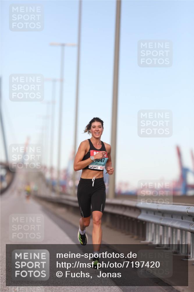 03.10.2024 - Köhlbrandbrückenlauf Fuchs,  Jonas http://msf.ph/oto/7197420 03.10.2024 09:36:03 Position 3 047 meine-sportfotos.de