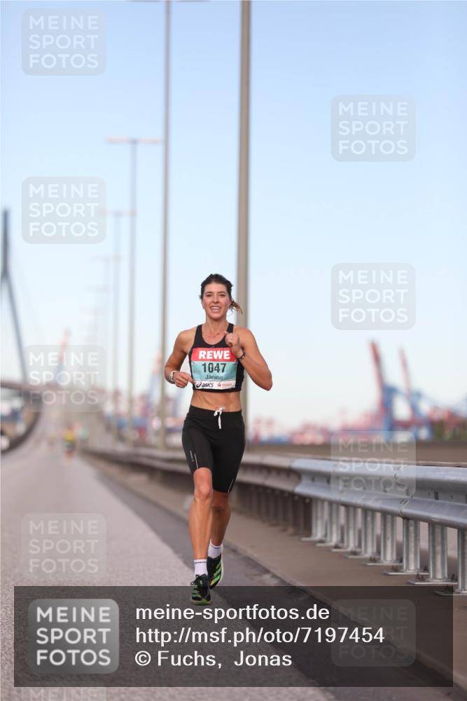 03.10.2024 - Köhlbrandbrückenlauf Fuchs,  Jonas http://msf.ph/oto/7197454 03.10.2024 09:36:04 Position 3 1047 meine-sportfotos.de